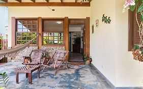Casa Linda Em Condominio Fechado